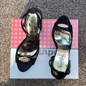 Black and Gold Southport Heels